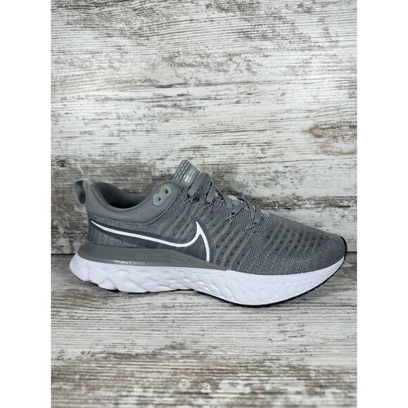 Women's Nike React Infinity Run Flyknit 2 Gray Running Shoes Sz 7.5 Athletic Gym - Picture 2 of 10
